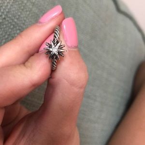 Beautiful ring, barely worn in amazing condition!